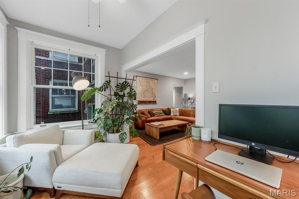 4928 Buckingham Court Unit: 2W