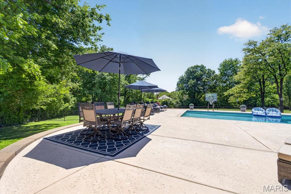 12404 Cedar Moor Drive