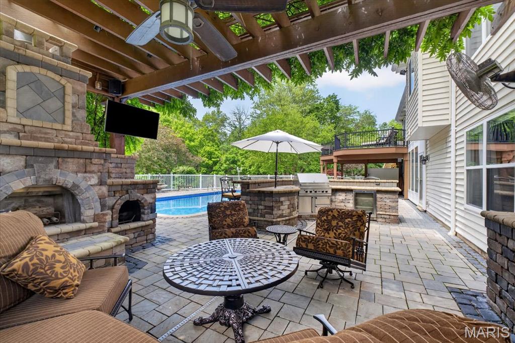 948 Emerald Oaks Court