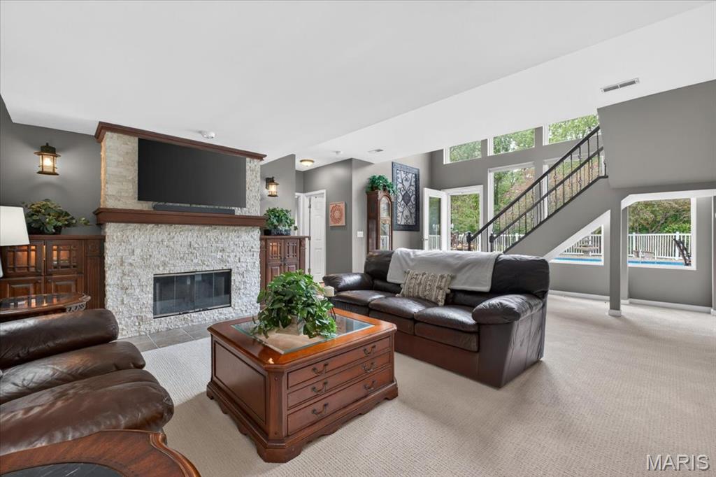 948 Emerald Oaks Court