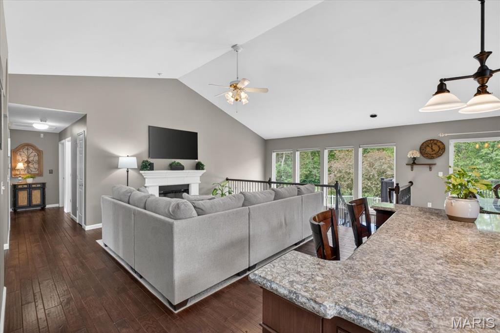 948 Emerald Oaks Court