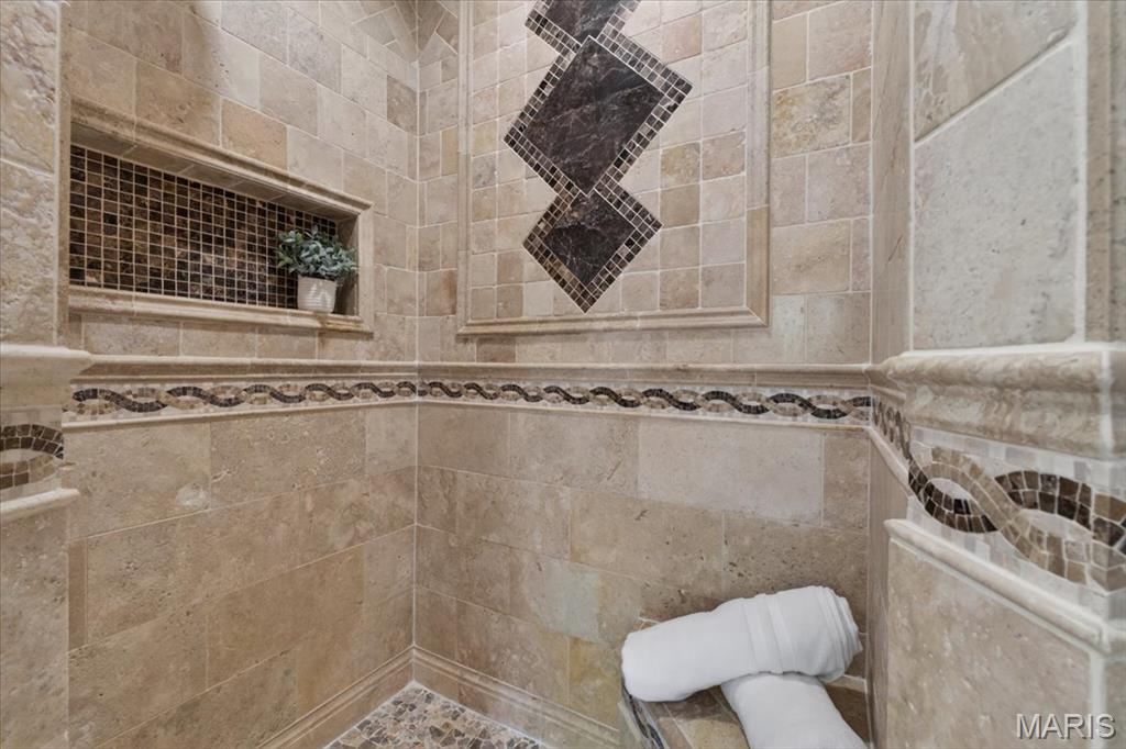 948 Emerald Oaks Court