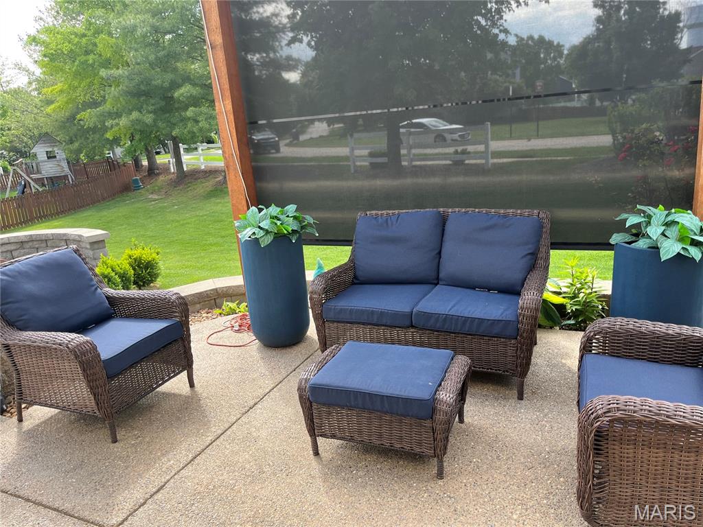 1 Bayport Court