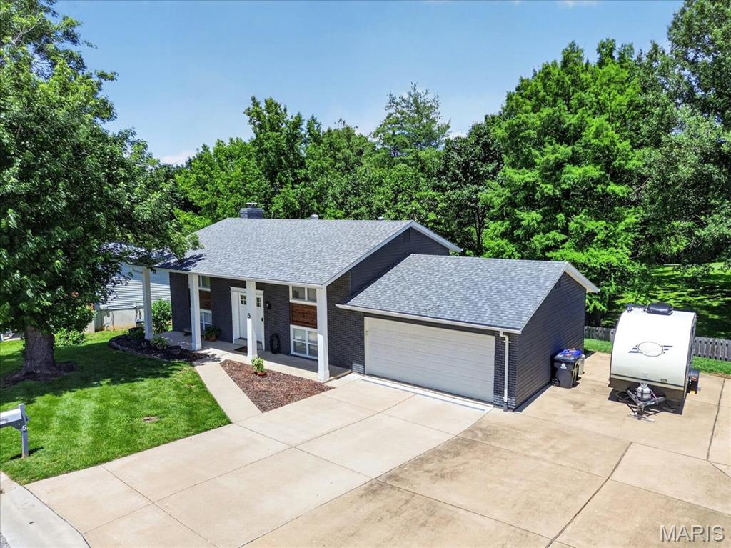 5 Golden Oak Court