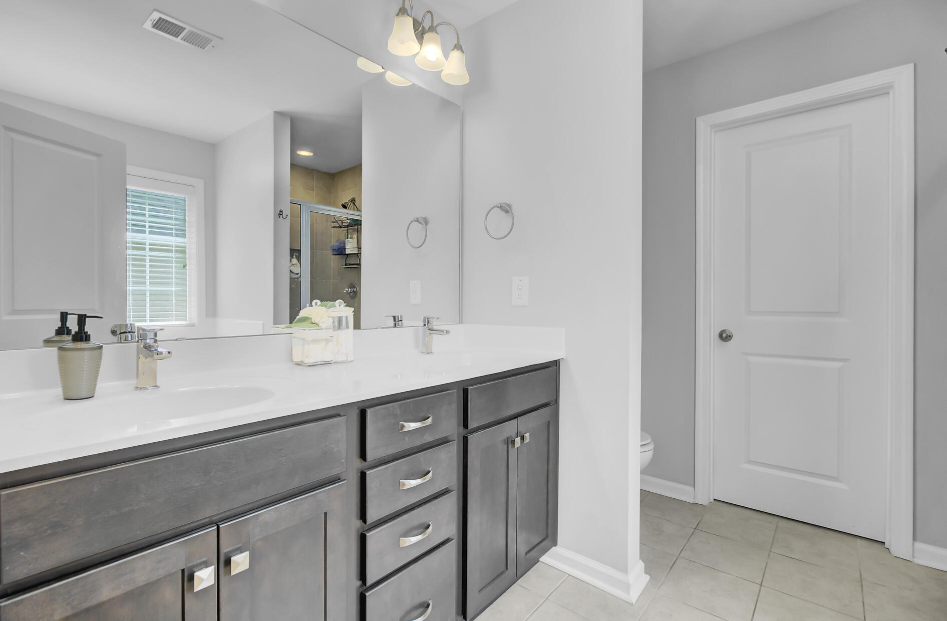 1309 Discovery Drive
