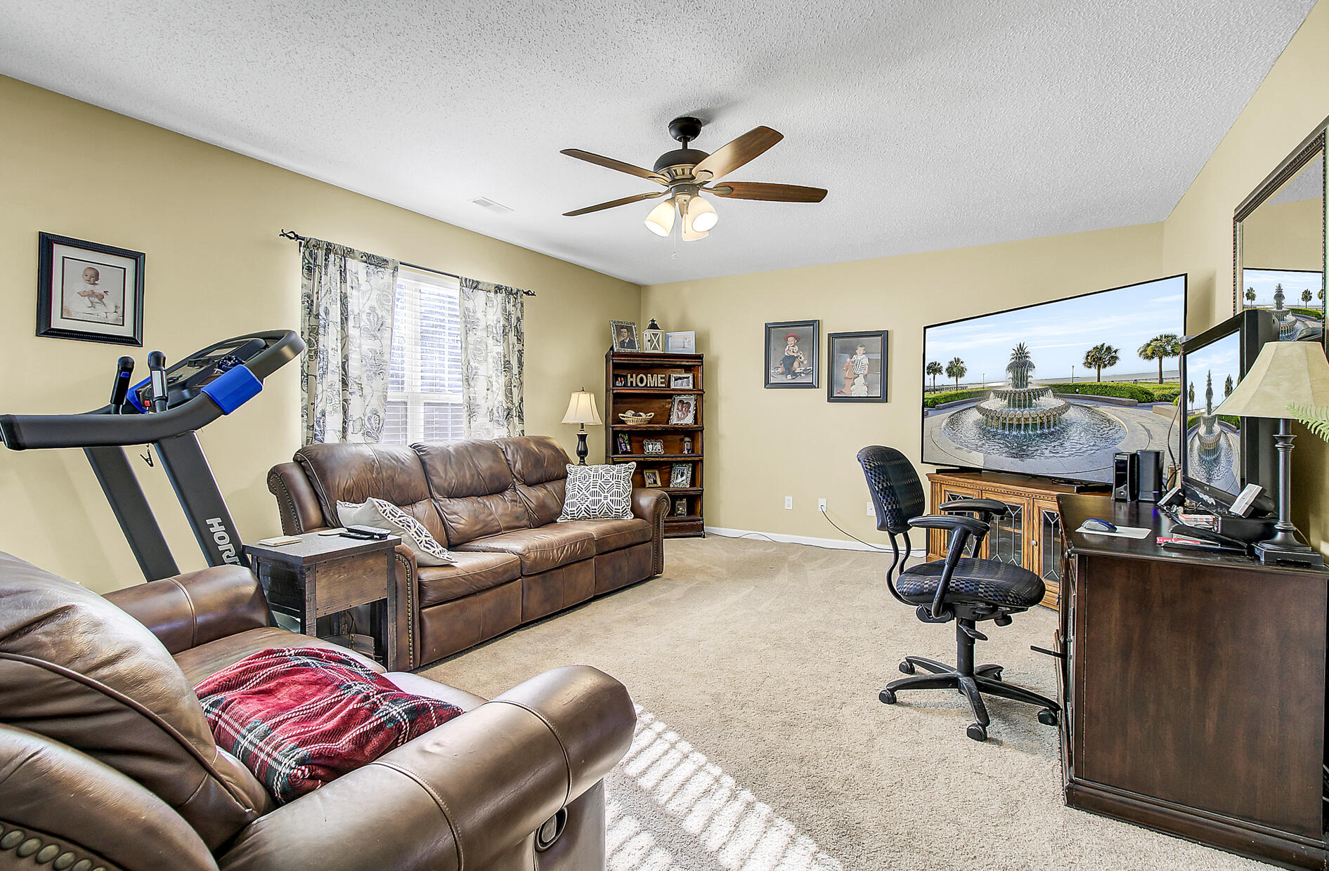 1037 Cobblestone Boulevard