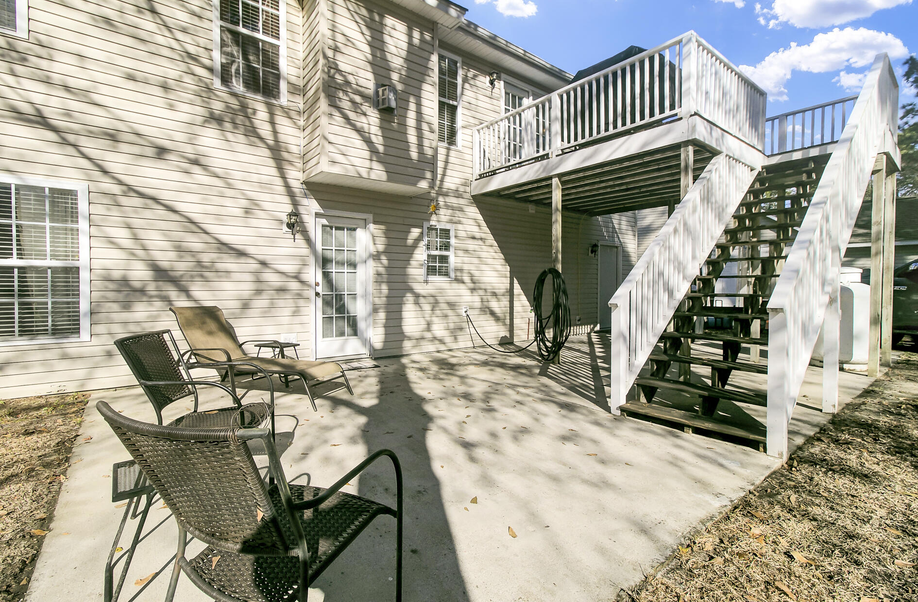 1037 Cobblestone Boulevard