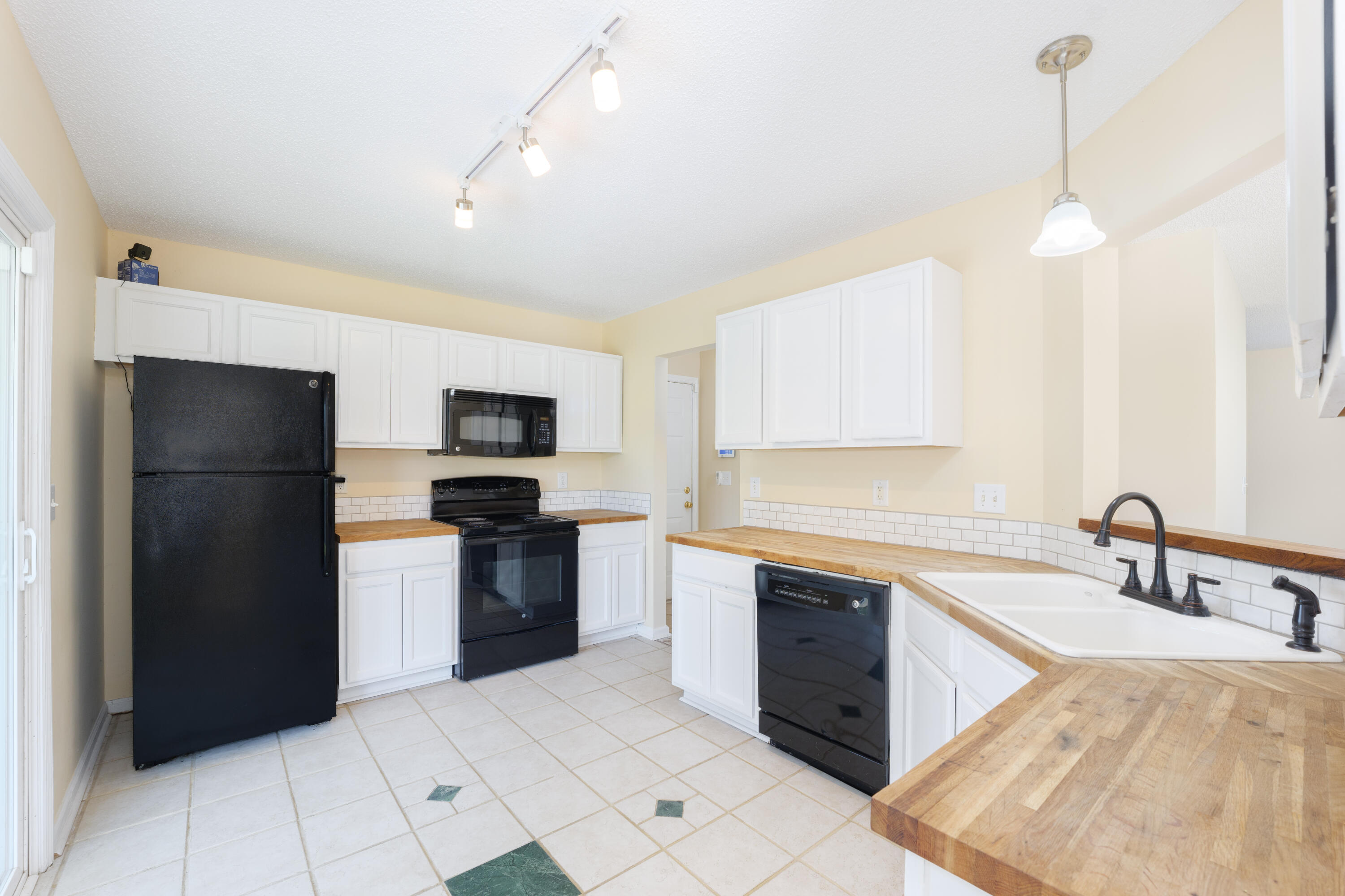 147 Hainsworth Drive