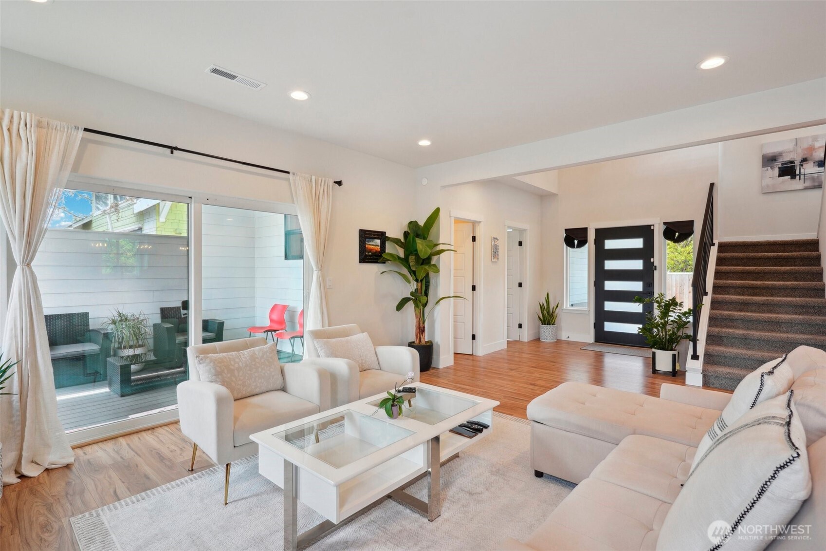 2911 S Puget Sound Avenue