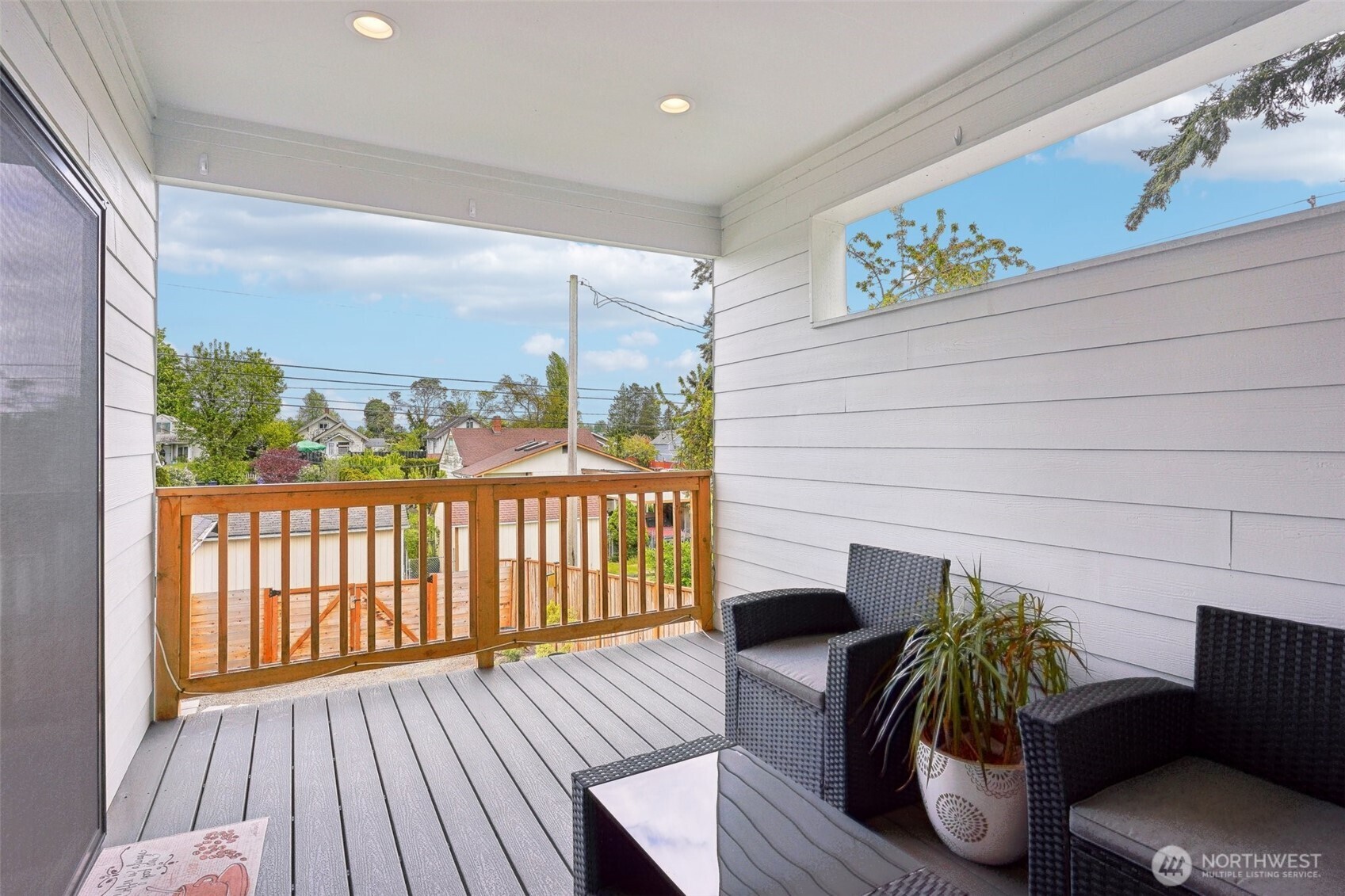 2911 S Puget Sound Avenue