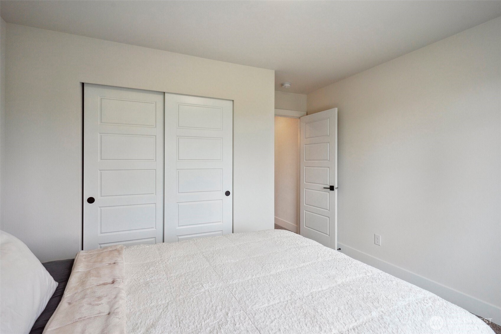 2911 S Puget Sound Avenue