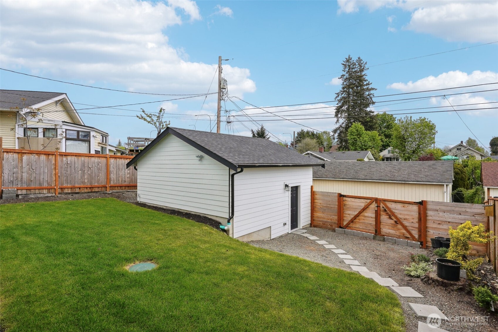 2911 S Puget Sound Avenue