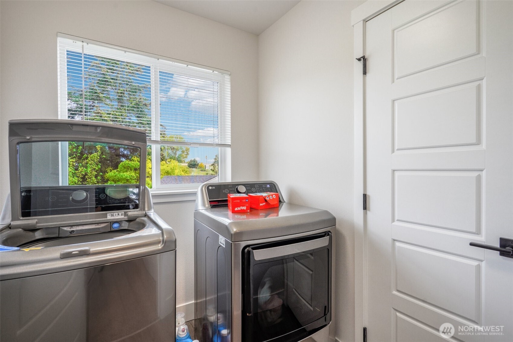 2911 S Puget Sound Avenue