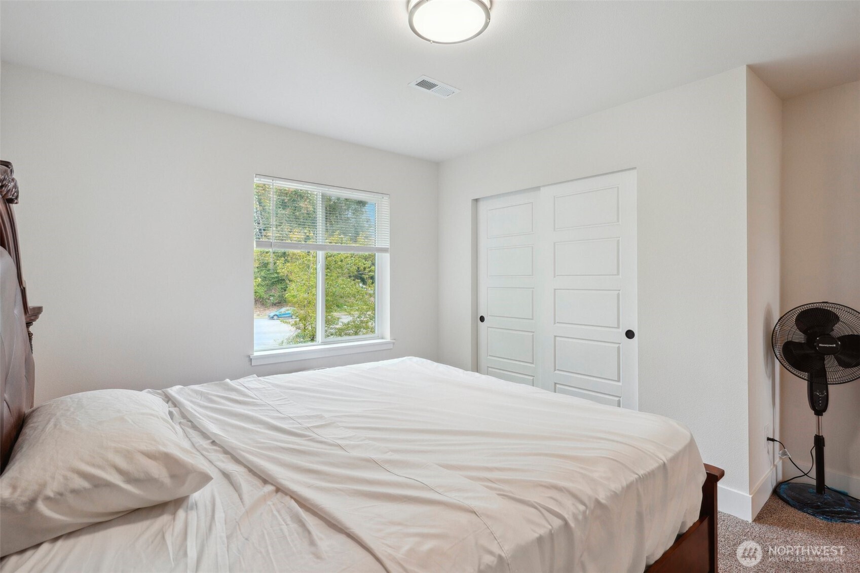 2911 S Puget Sound Avenue