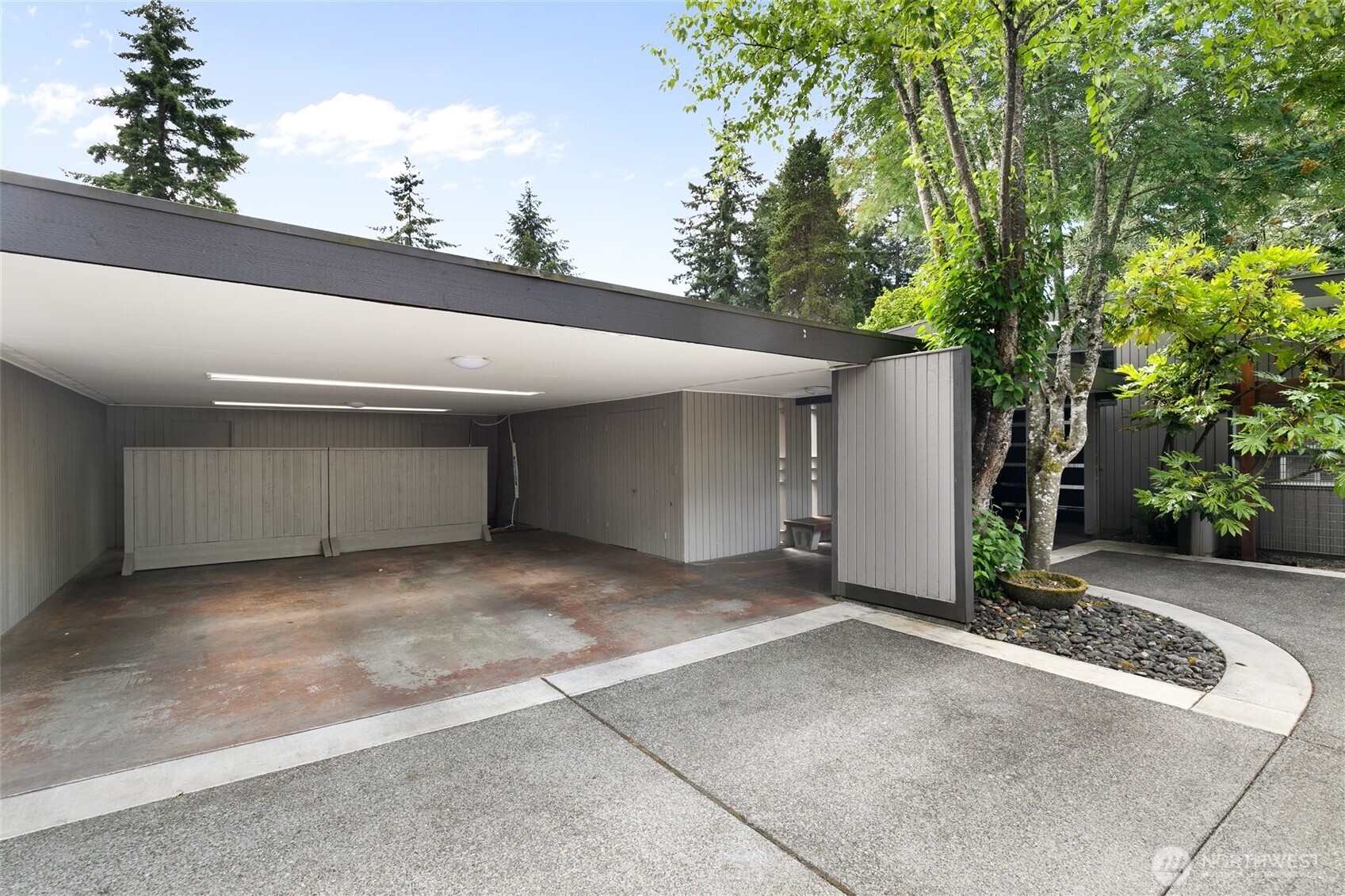 11508 Clovercrest Drive SW