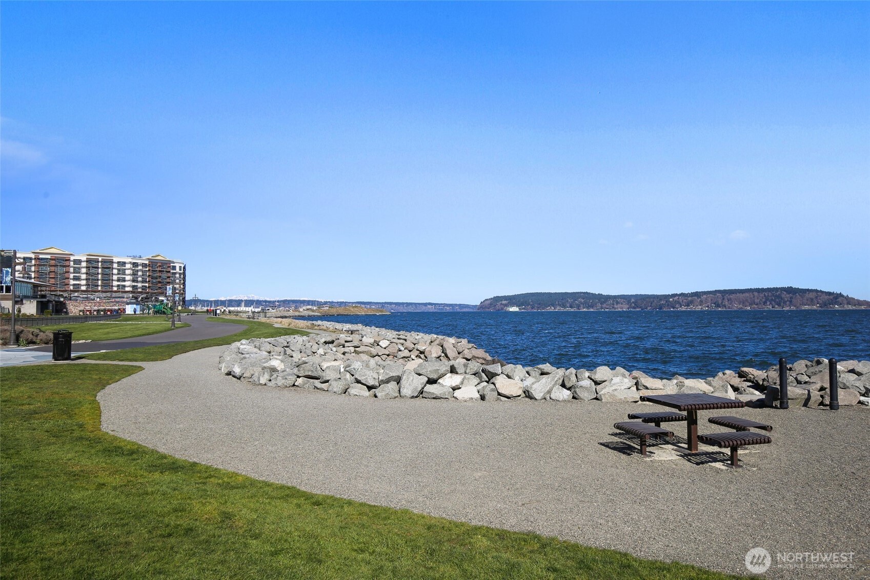 5308 N Shirley Street