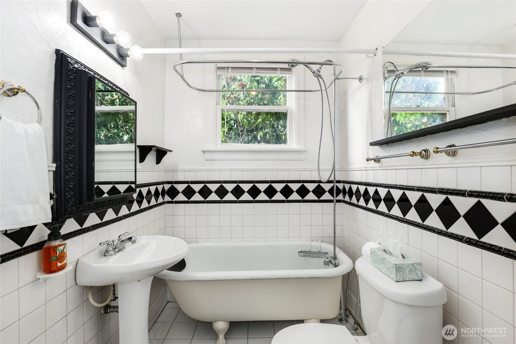 5308 N Shirley Street