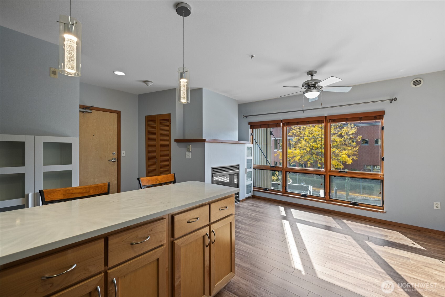 210 W Pioneer Avenue Unit: 207