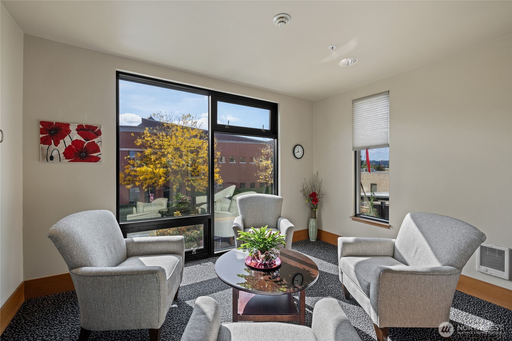 210 W Pioneer Avenue Unit: 207
