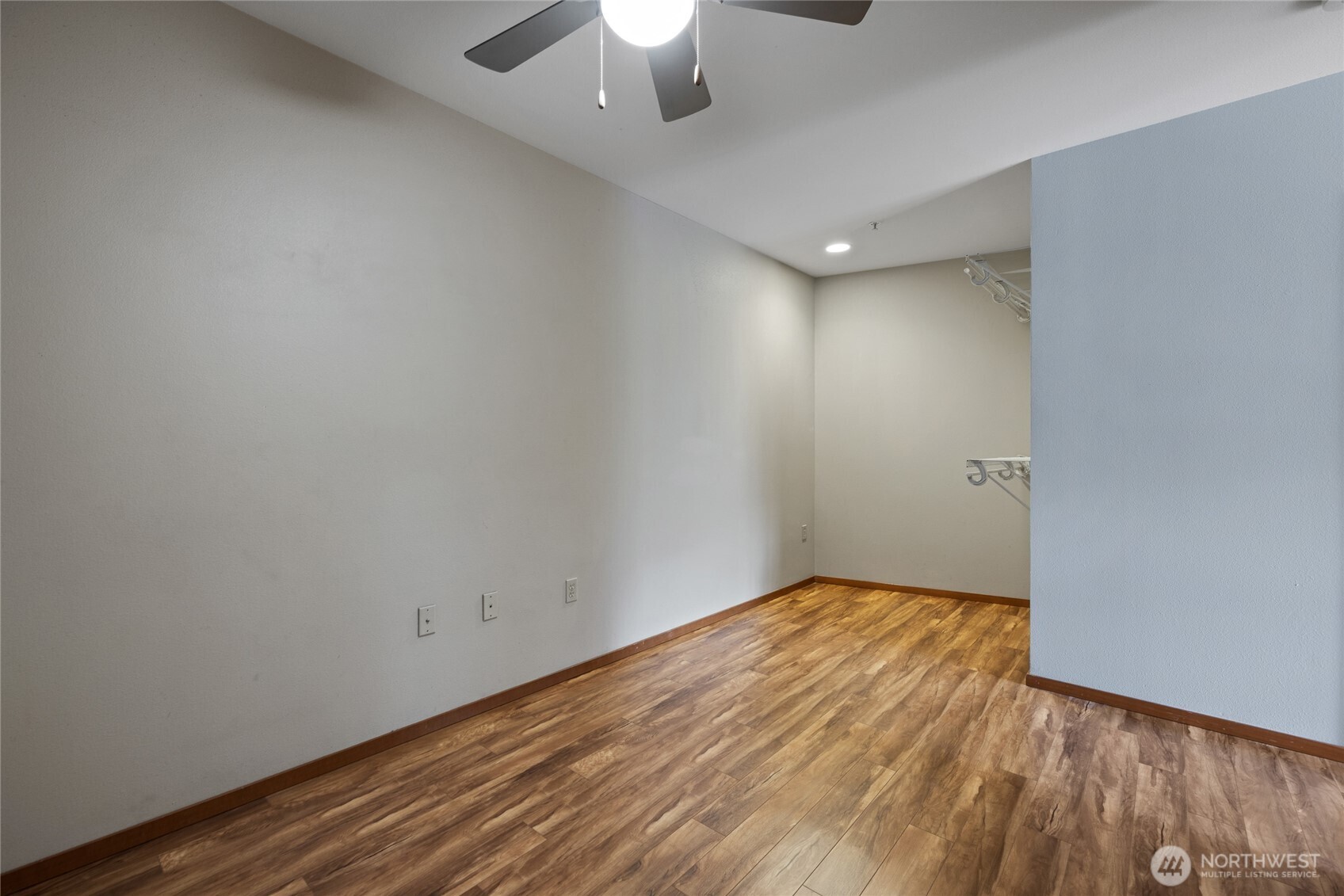 210 W Pioneer Avenue Unit: 207