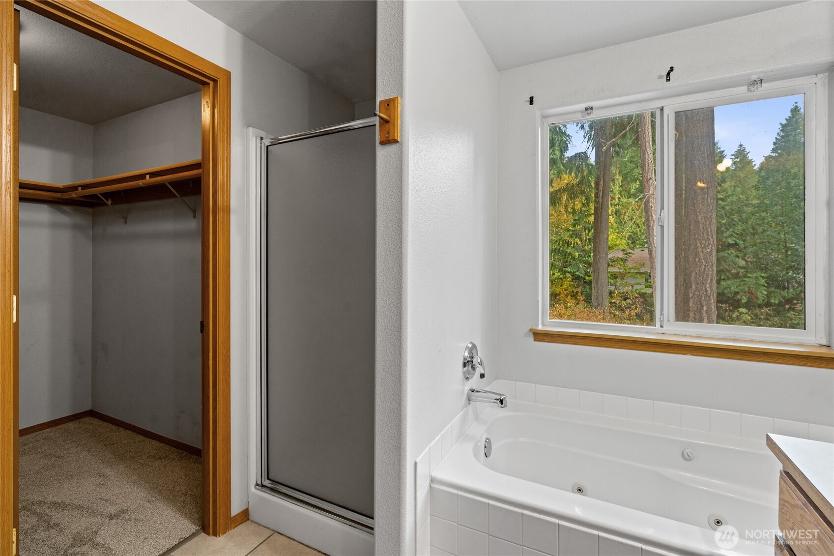 18816 Rampart Drive SE