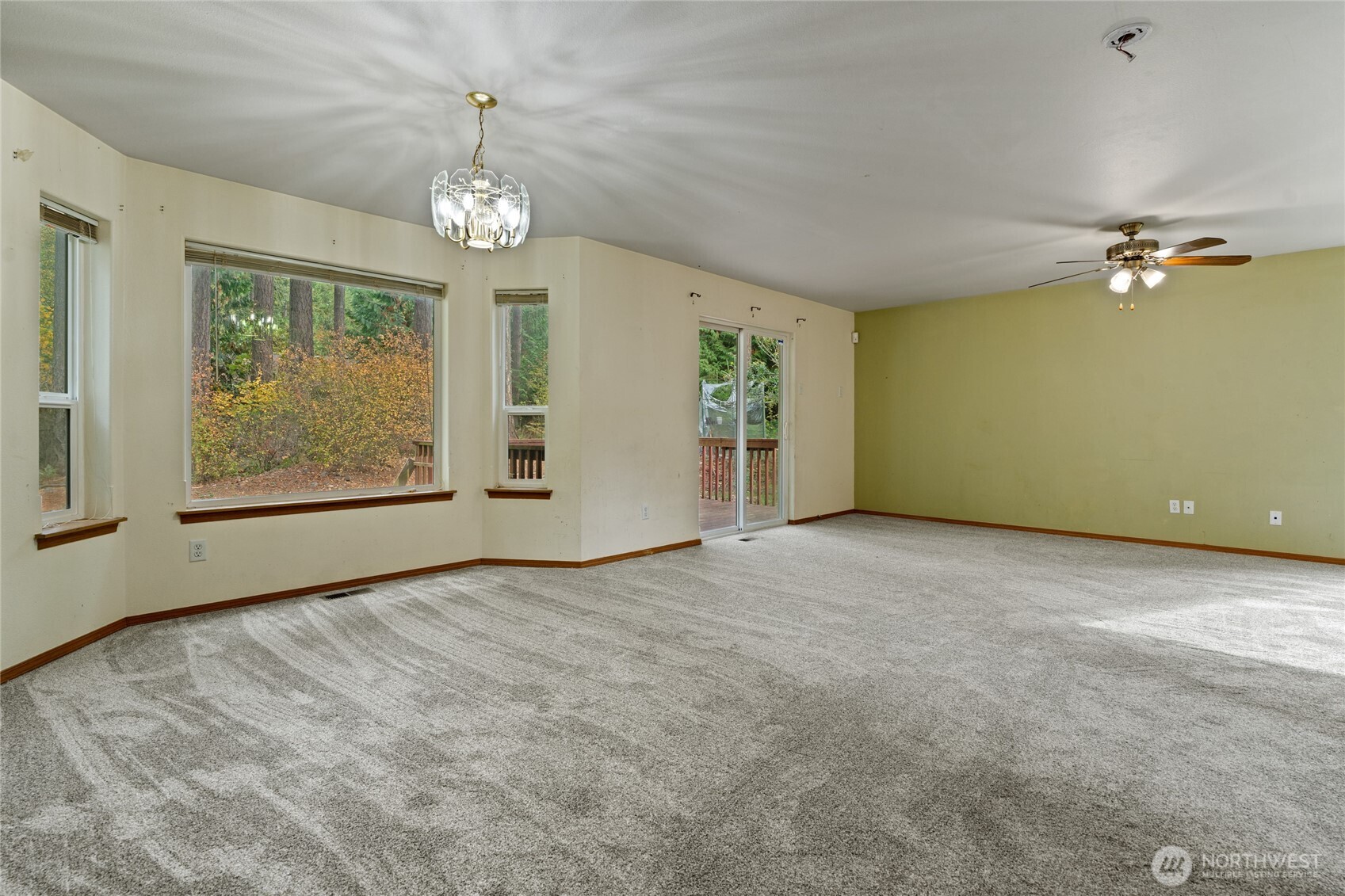 18816 Rampart Drive SE