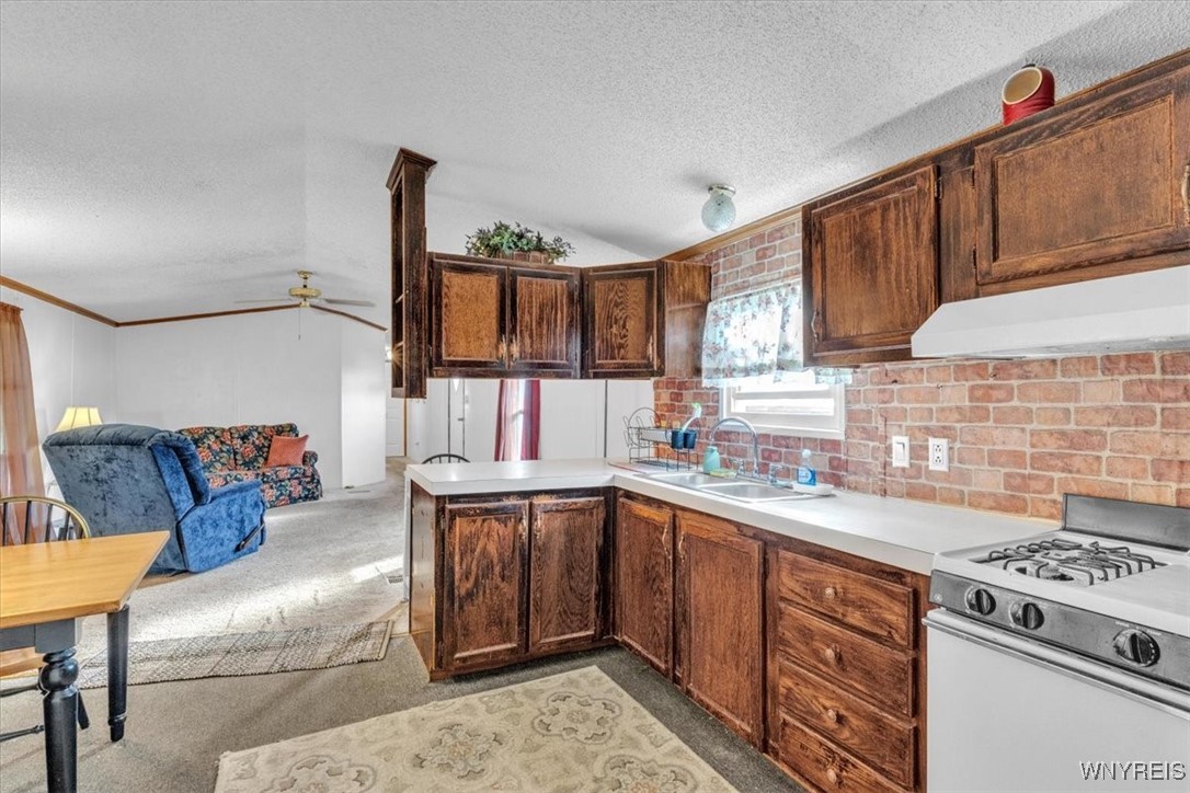 39 Green Valley Estates