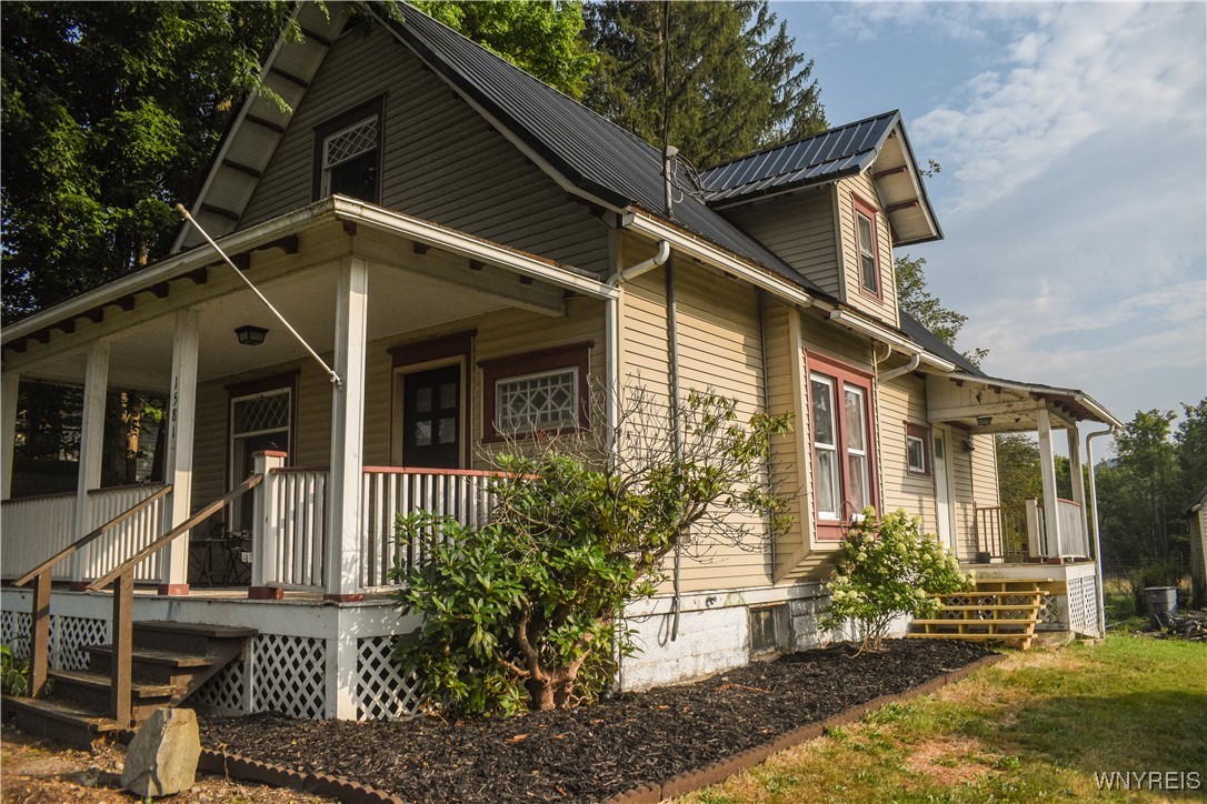 1581 Portville Street