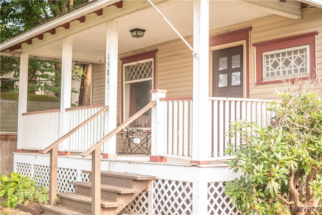 1581 Portville Street