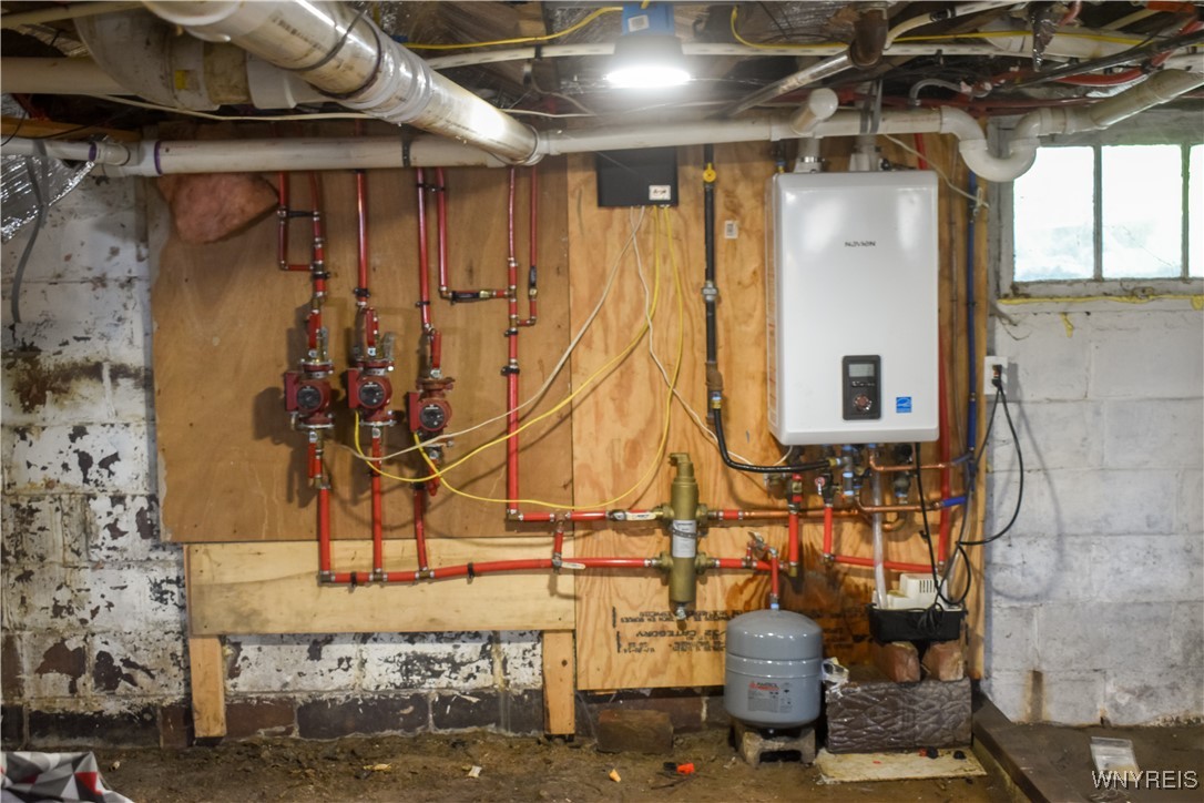 1581 Portville Street