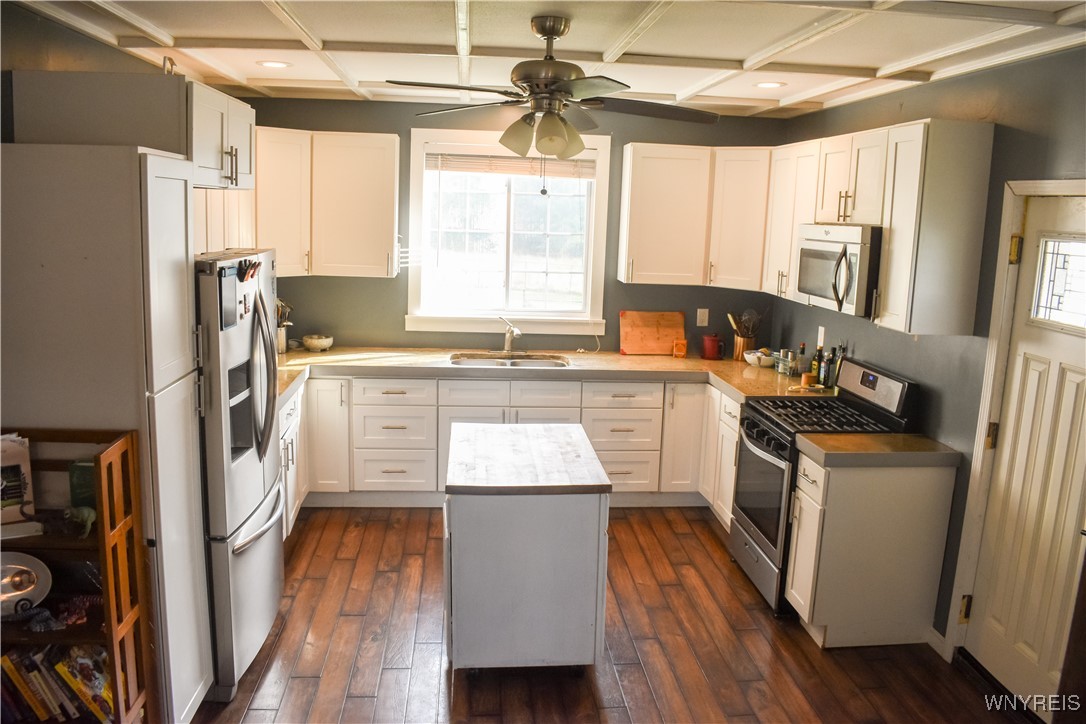 1581 Portville Street