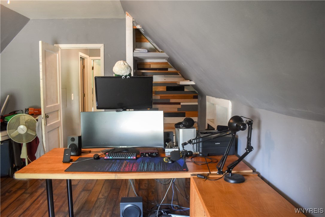 1581 Portville Street