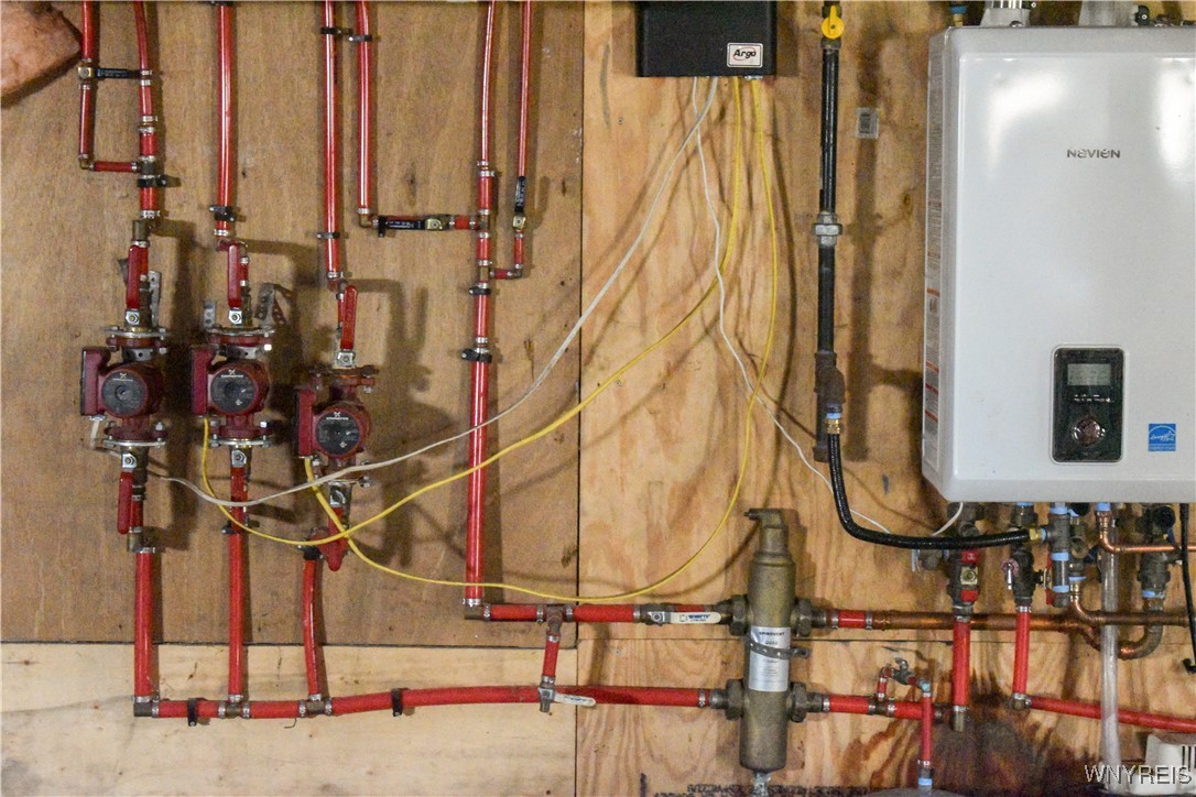 1581 Portville Street