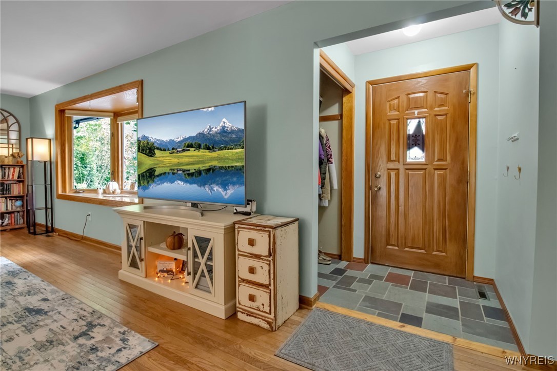 24 North Edgewood Drive