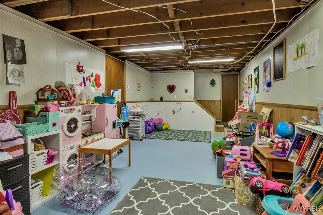 24 North Edgewood Drive