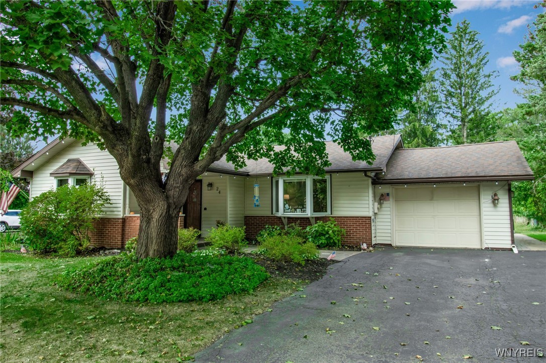 24 North Edgewood Drive