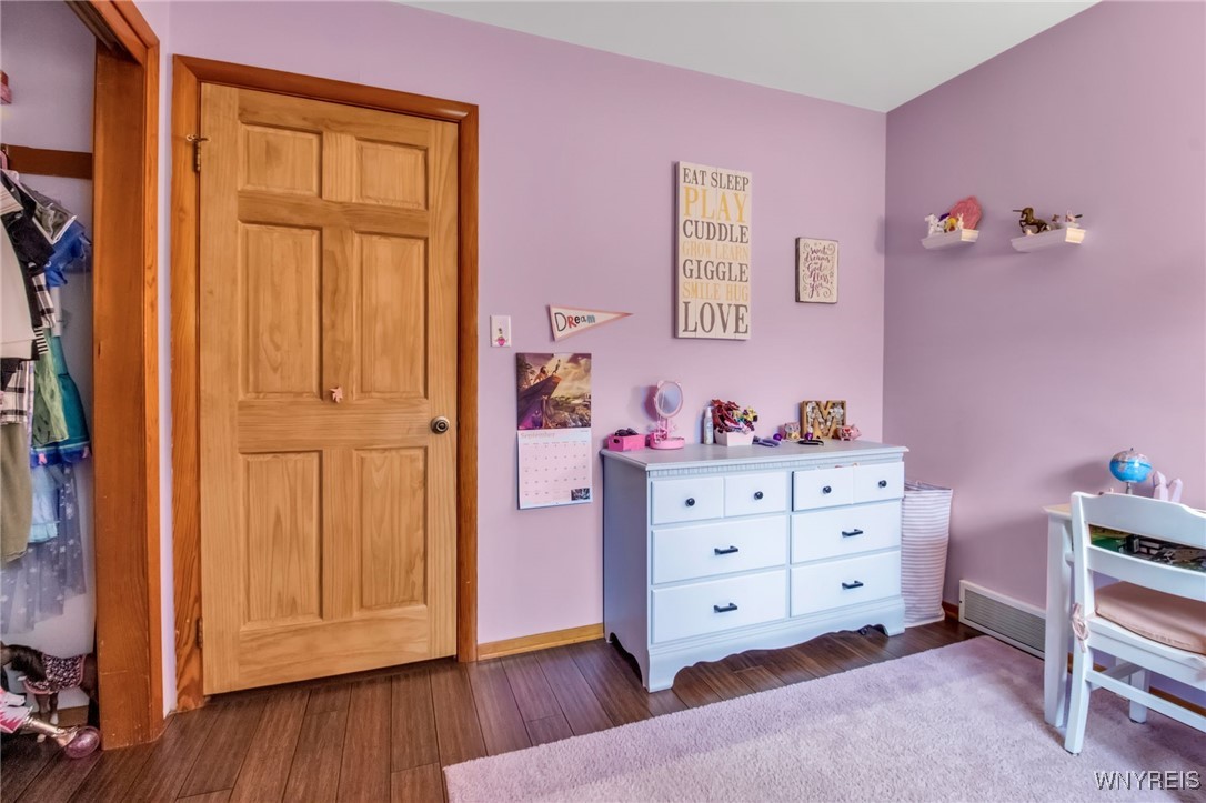 24 North Edgewood Drive