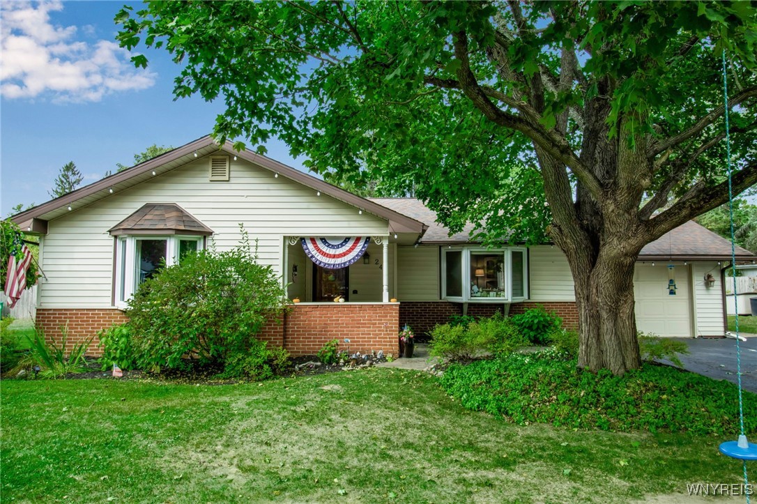 24 North Edgewood Drive