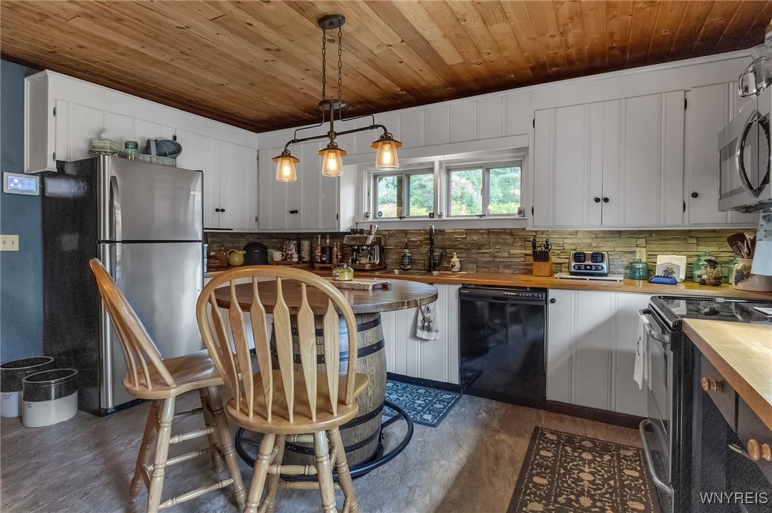 7262 Poverty Hill Road