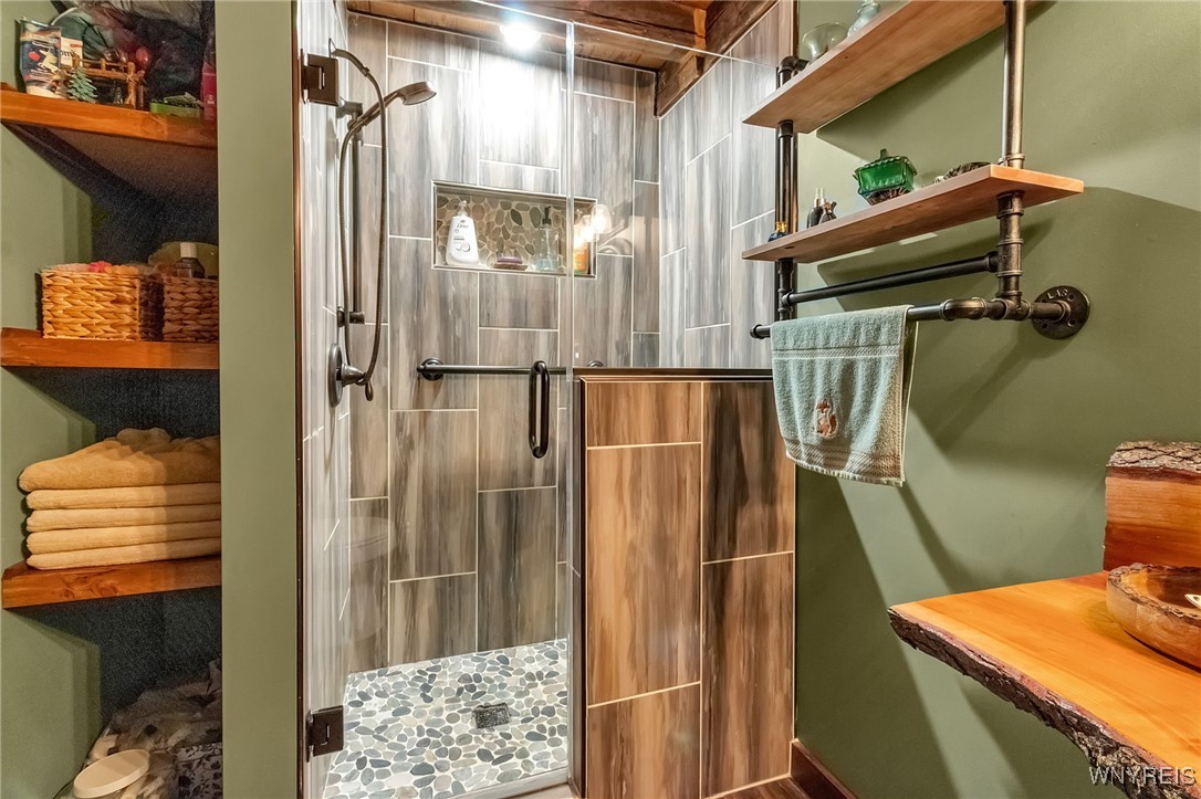 7262 Poverty Hill Road