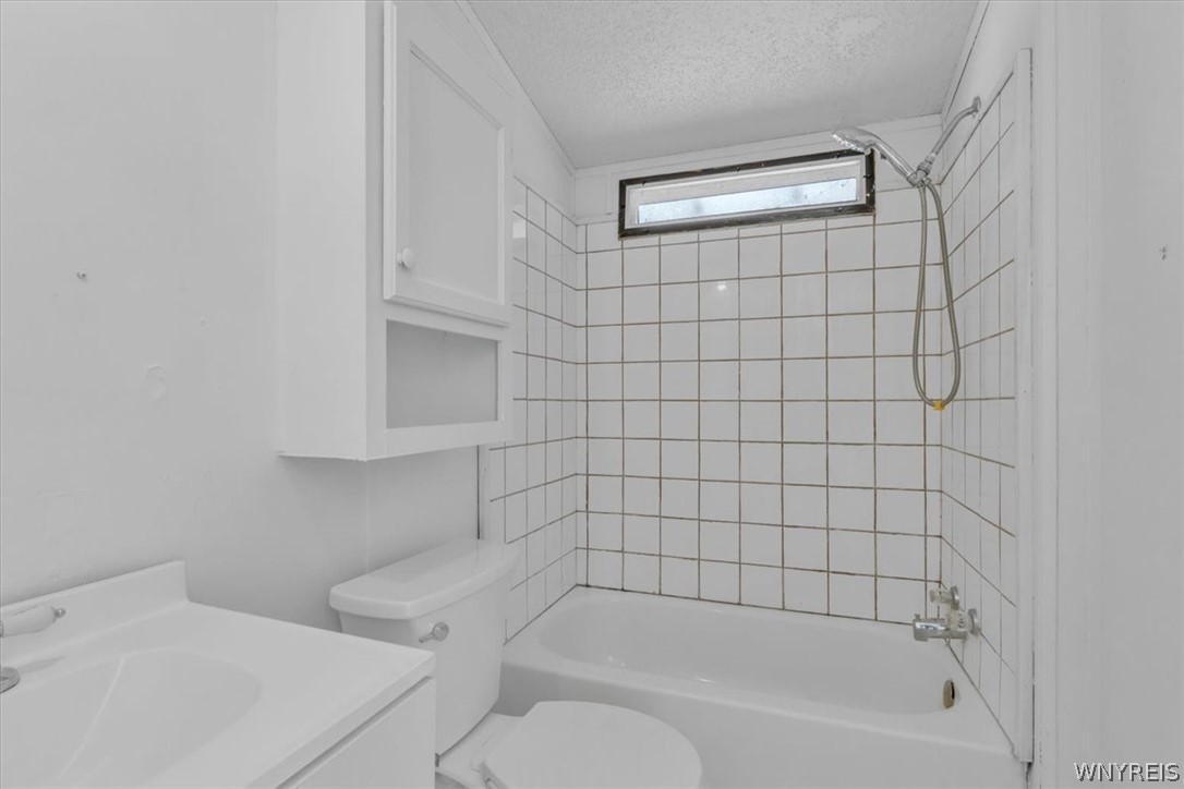 39 Green Valley Estates