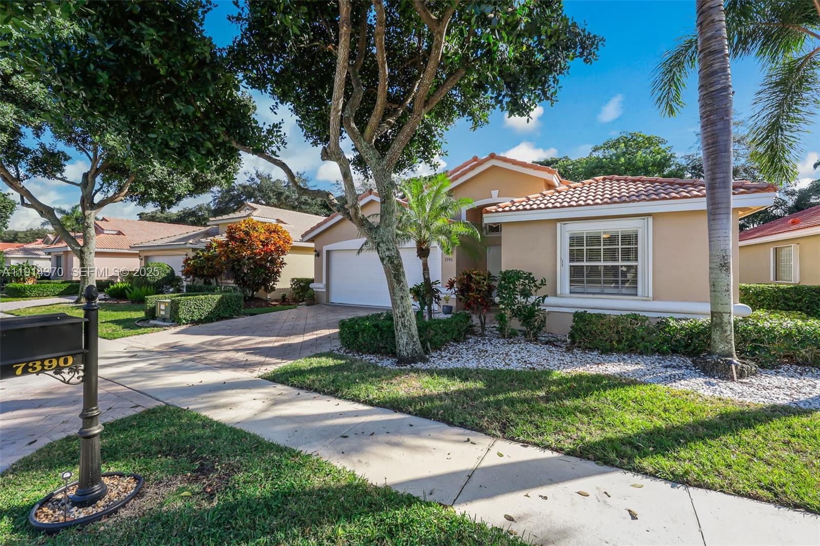 7390 Lugano Drive