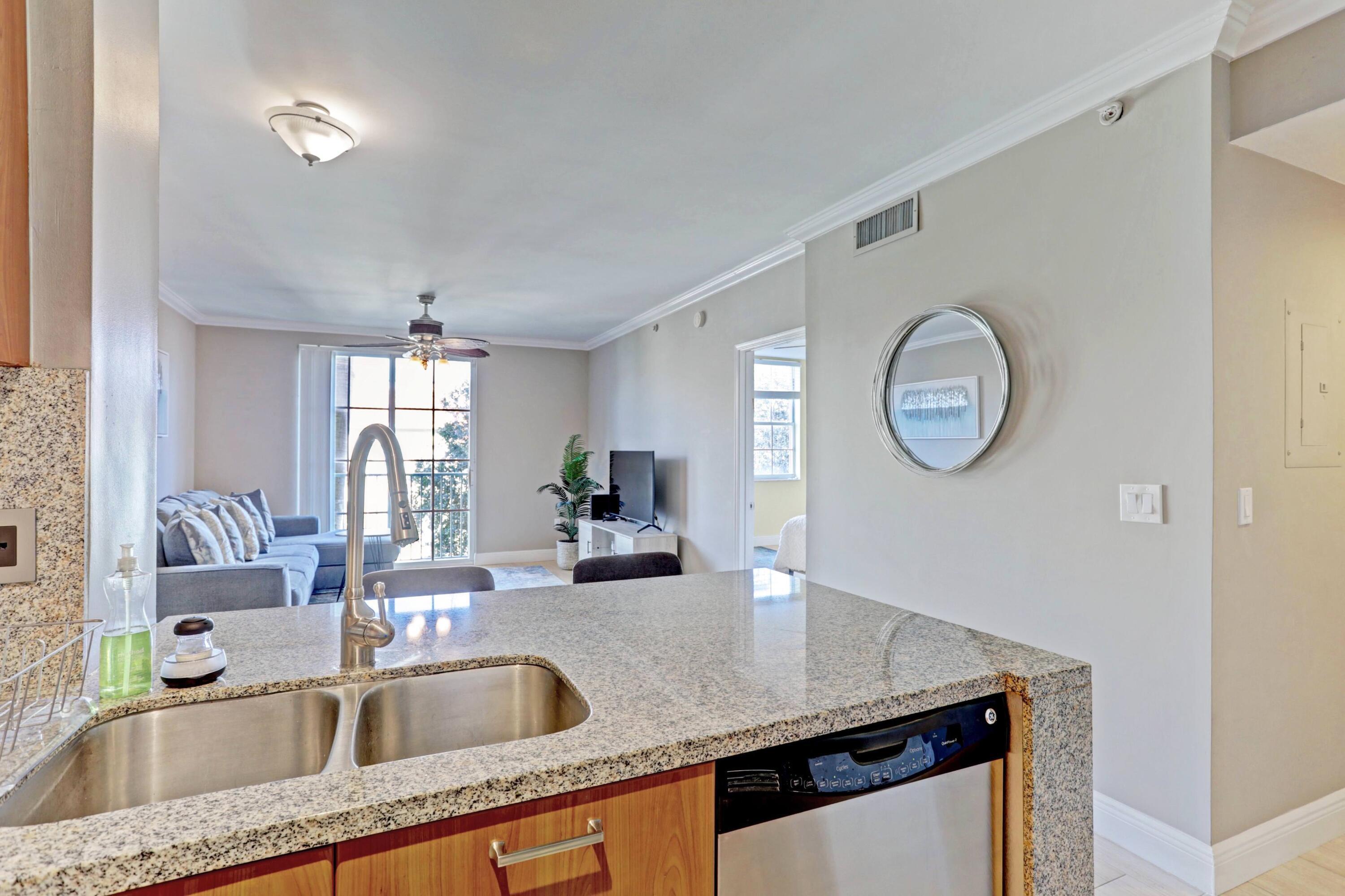 630 S Sapodilla Avenue S 321