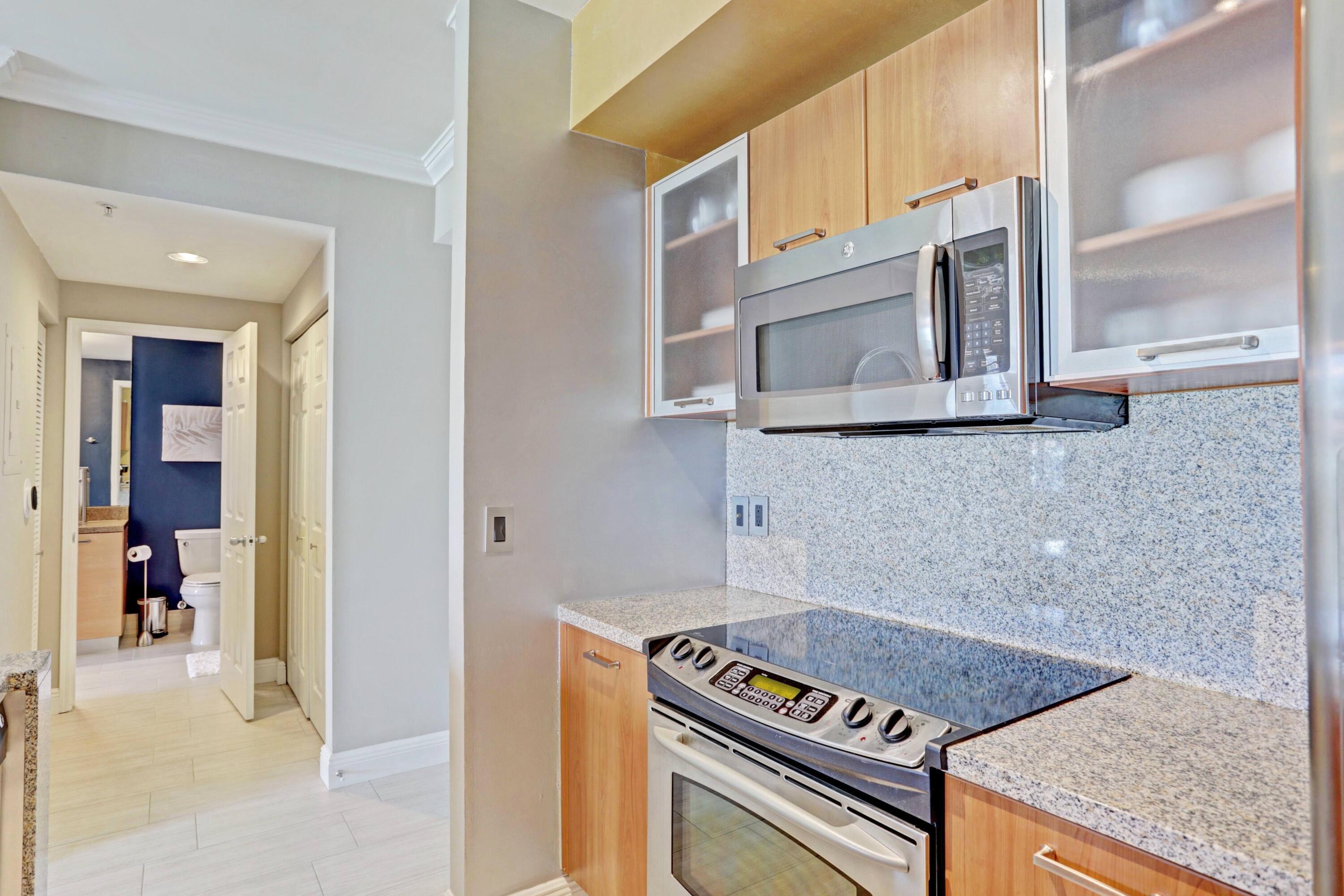 630 S Sapodilla Avenue S 321