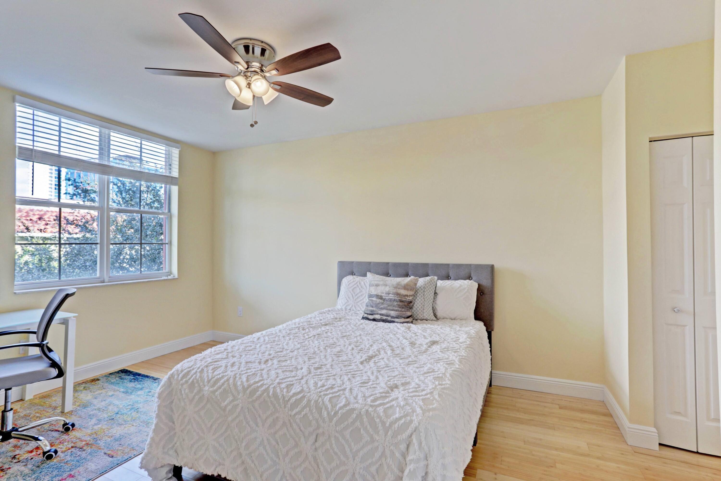 630 S Sapodilla Avenue S 321