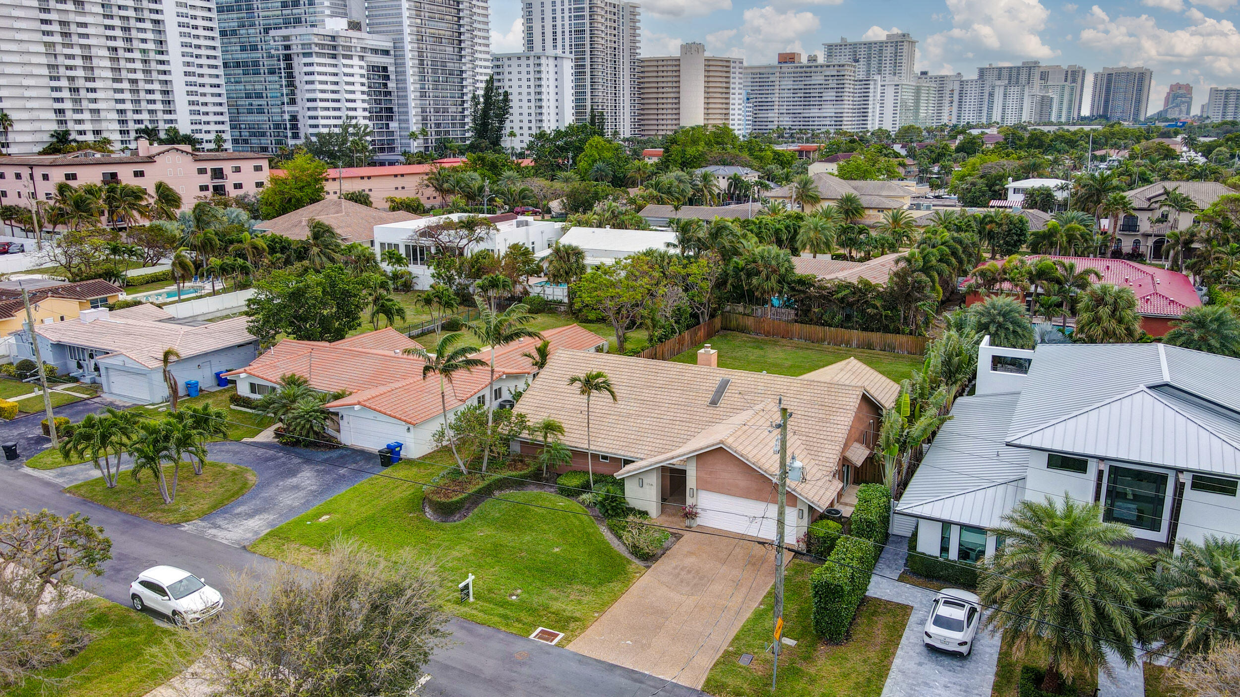 Lauderdale Surf & Yacht Estates