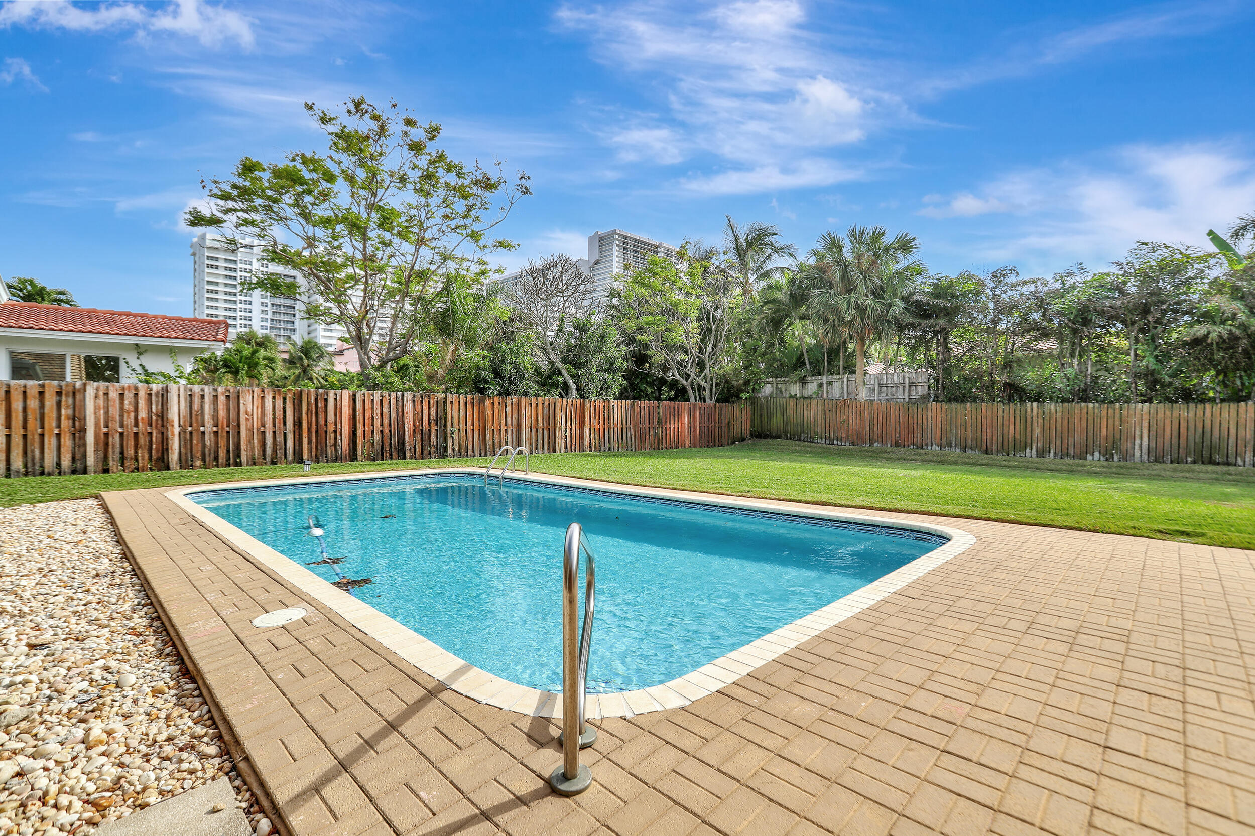 Lauderdale Surf & Yacht Estates