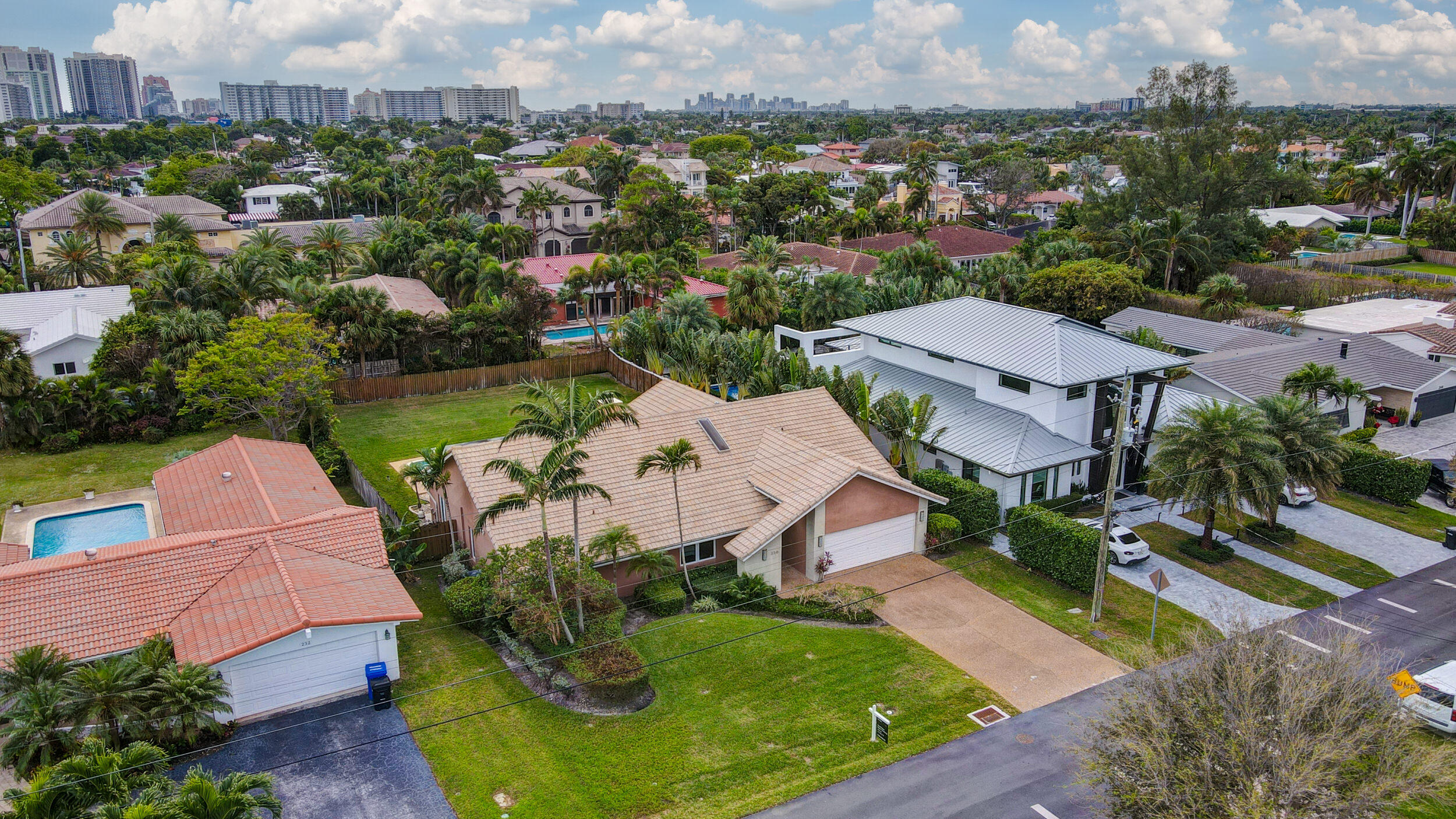 Lauderdale Surf & Yacht Estates
