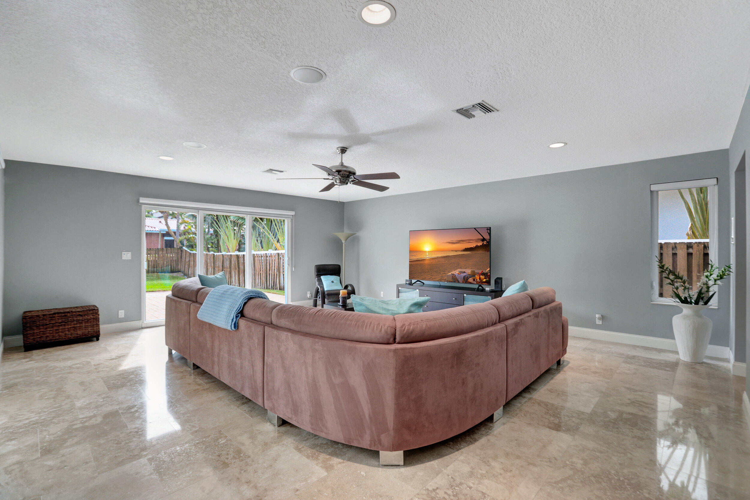 Lauderdale Surf & Yacht Estates