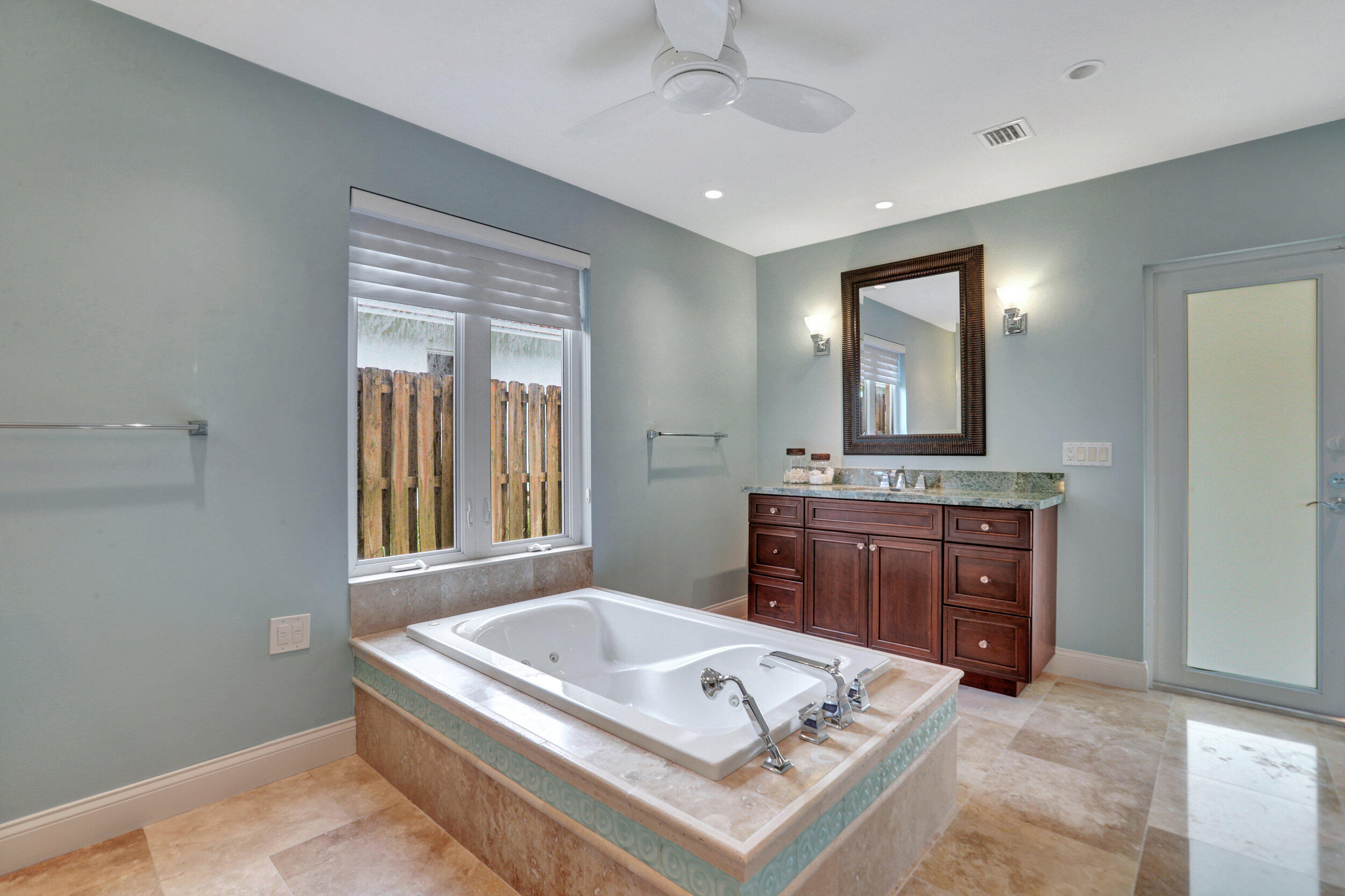 Lauderdale Surf & Yacht Estates